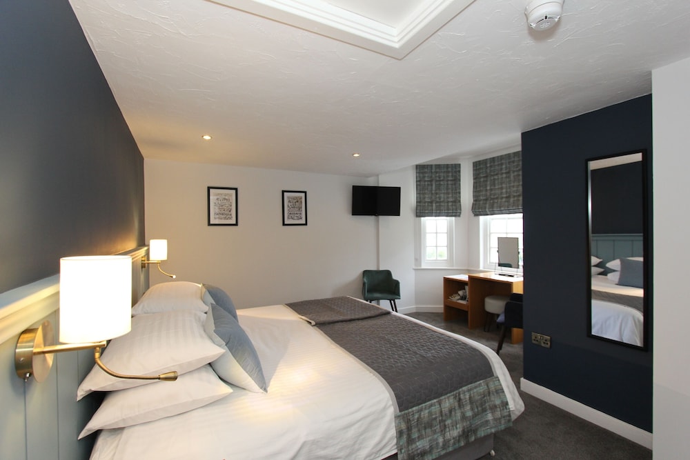 Double or Twin Room, Ensuite photo 1