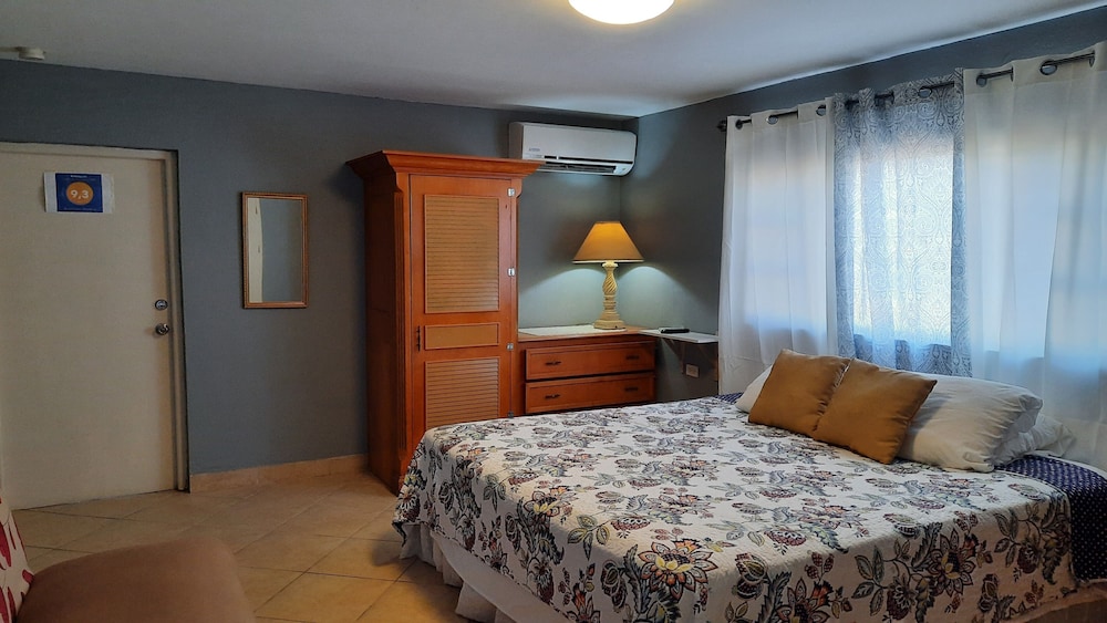 Apartment, 1 Bedroom, Pool View photo 3