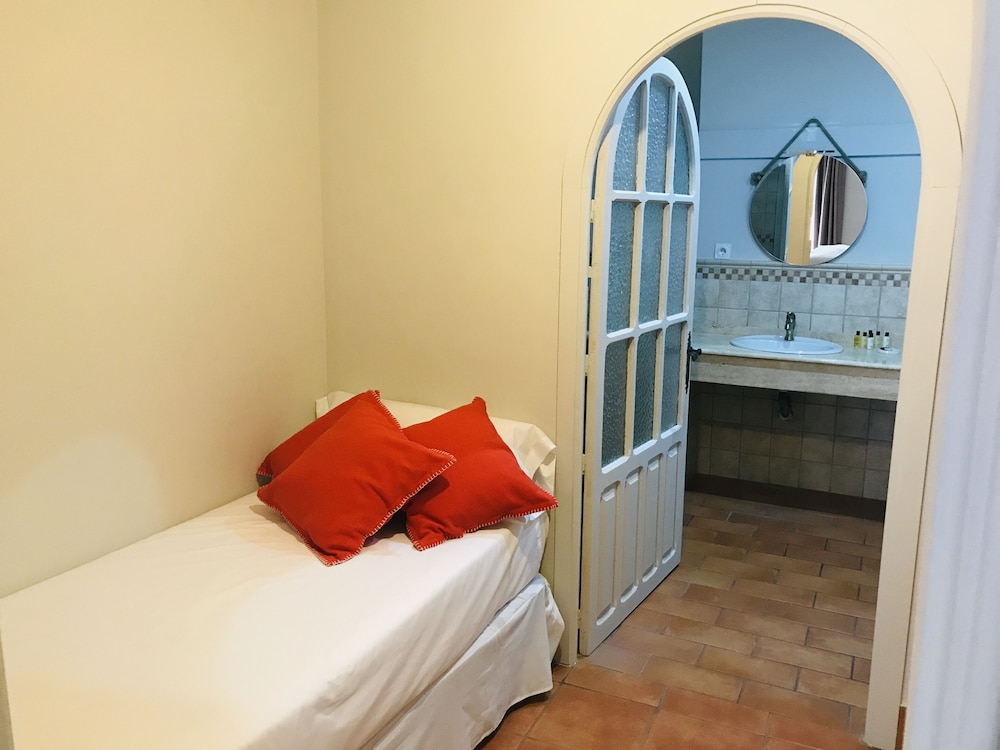 Triple Room - Photo 3