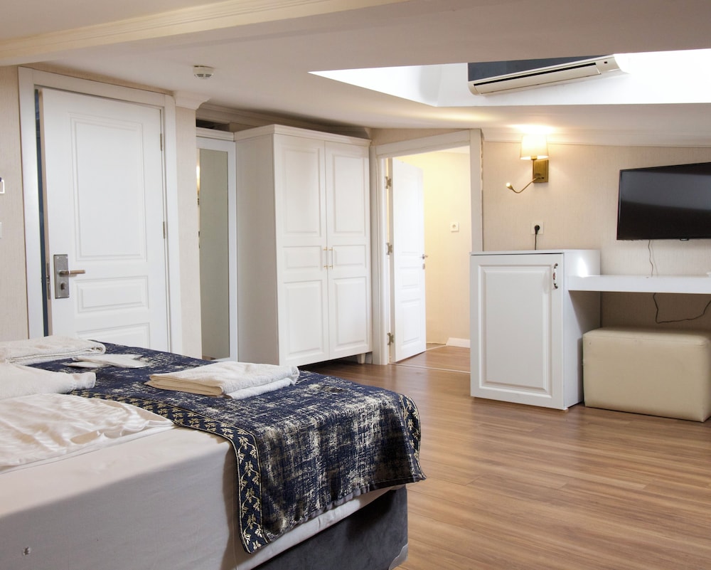 Family Quadruple Room photo 1