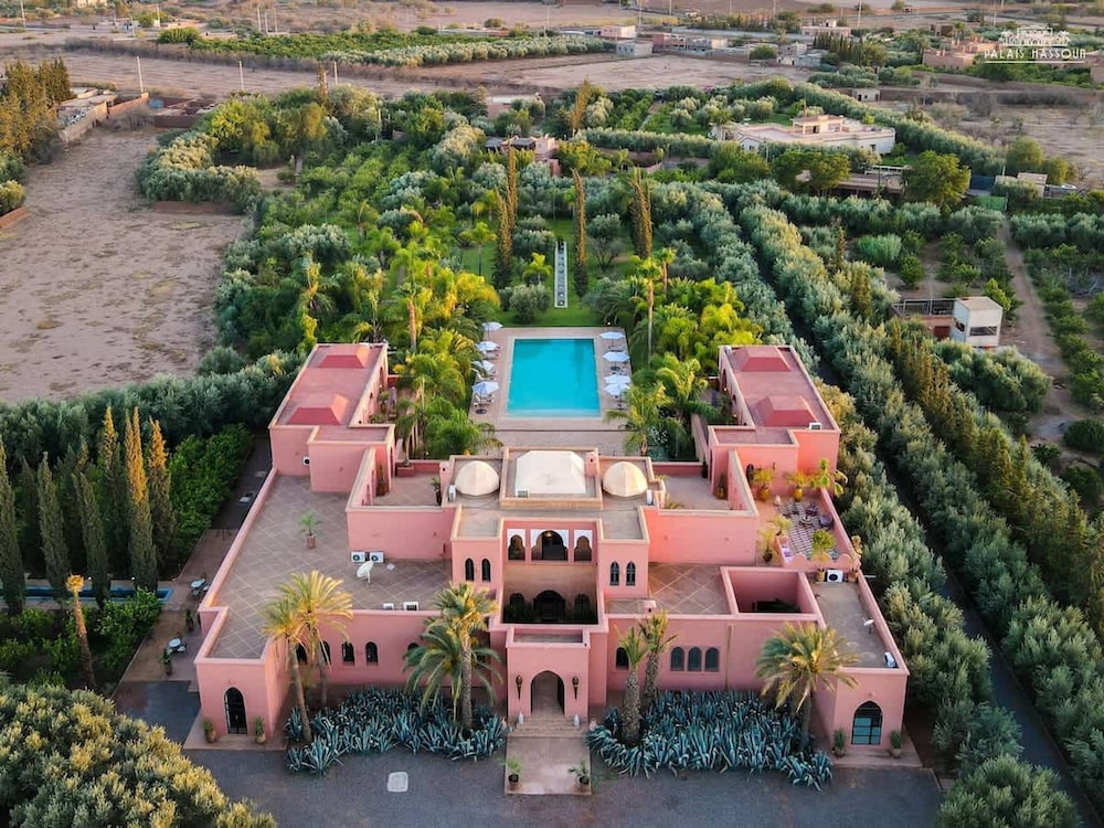 Villa, Smoking