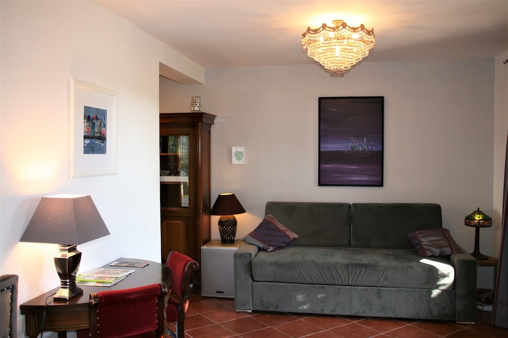 Comfort Quadruple Room, 1 Queen Bed with Sofa bed photo 1