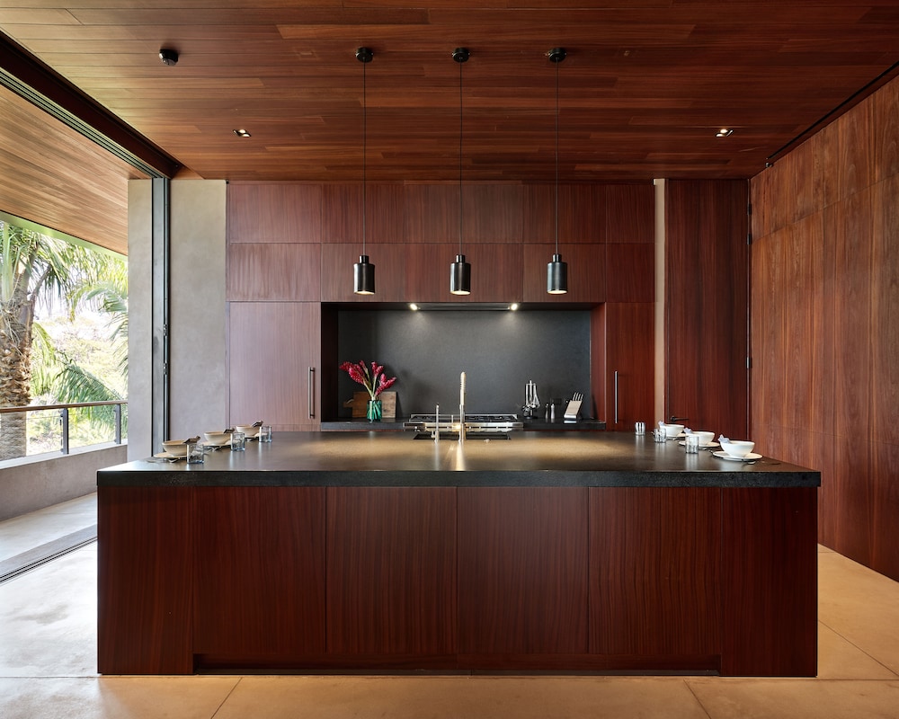 Villa (One) - Photo 2