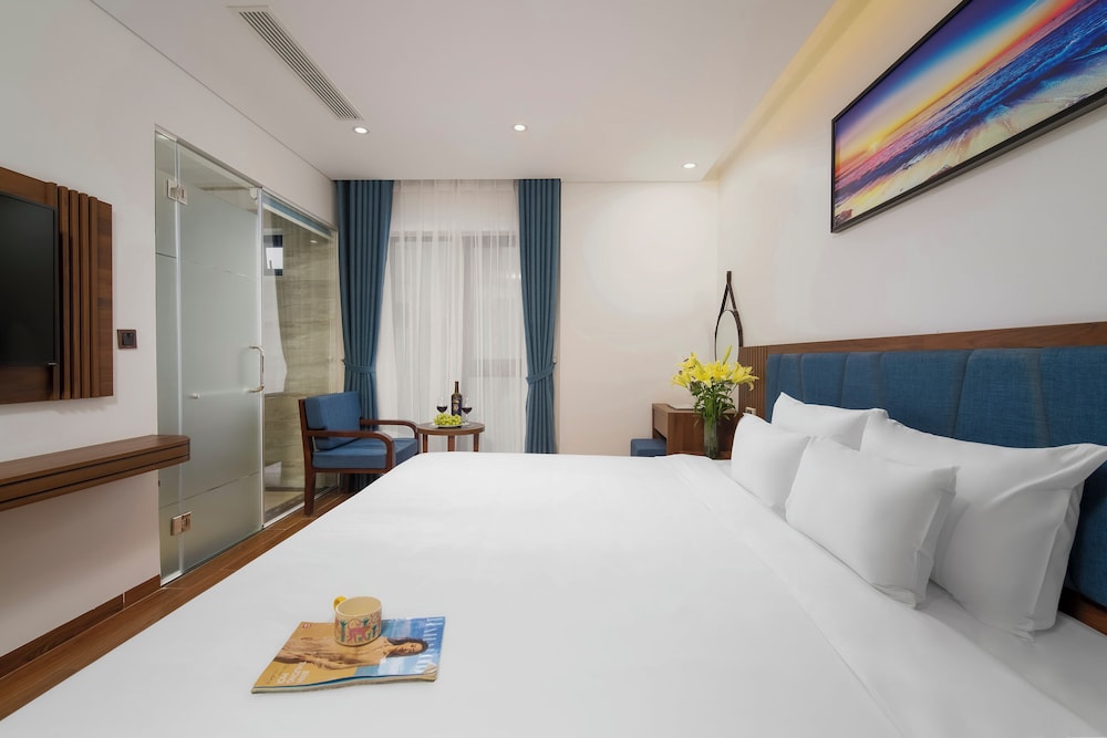 Deluxe Double or Twin Room, Seaside View photo 2