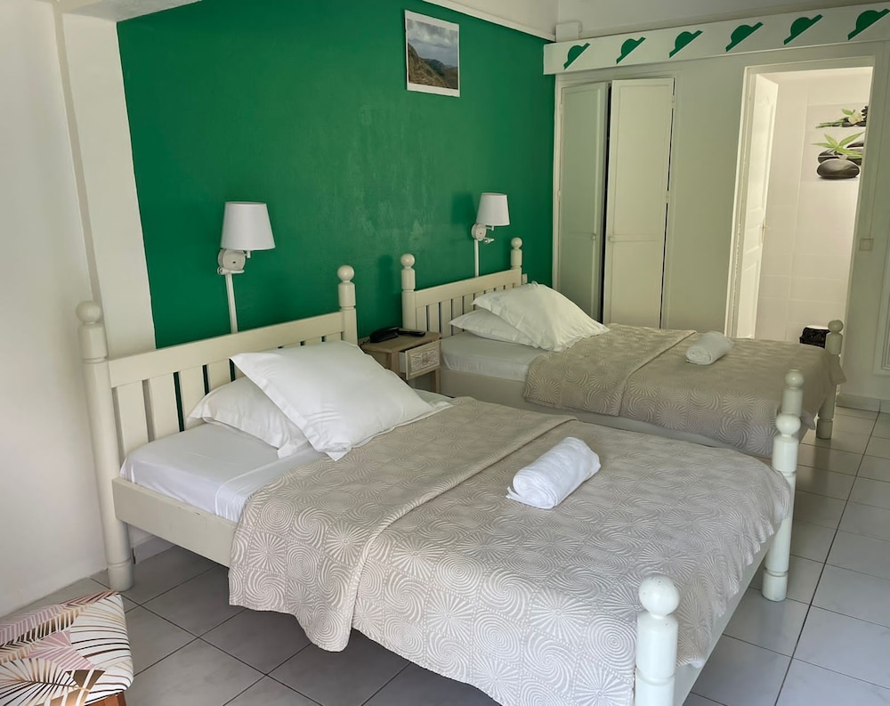 Double Room, Ensuite - Photo 5