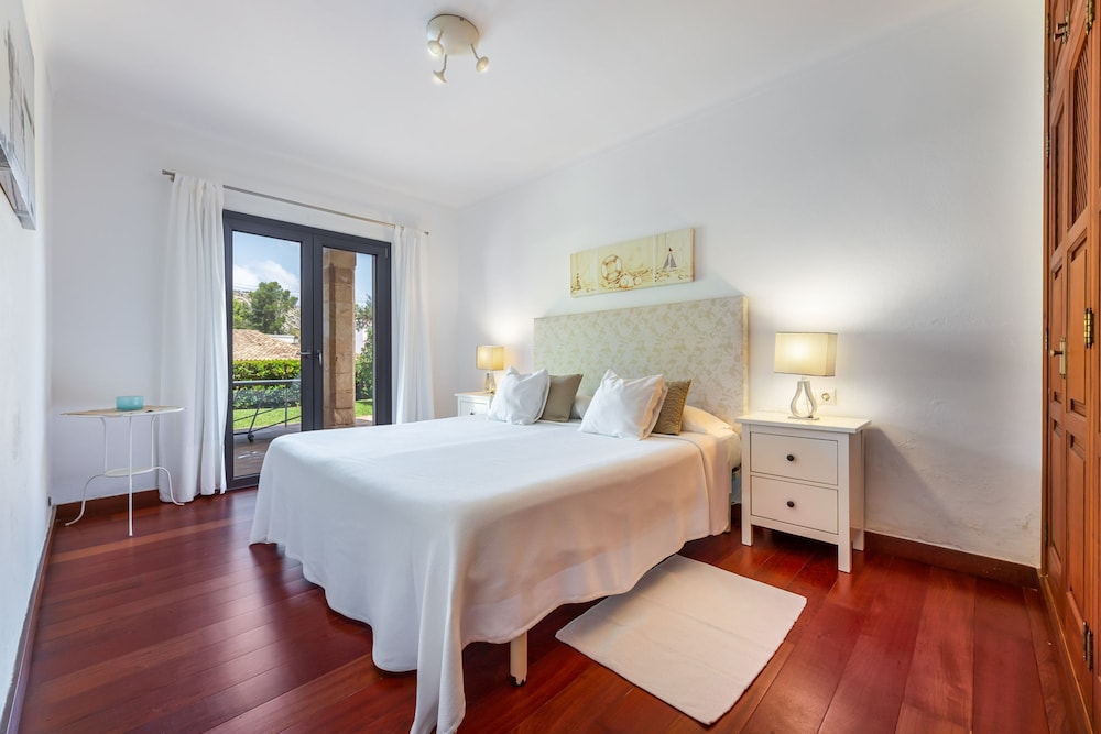Villa Can Domingo in Cala Sant Vicen, Photo 26