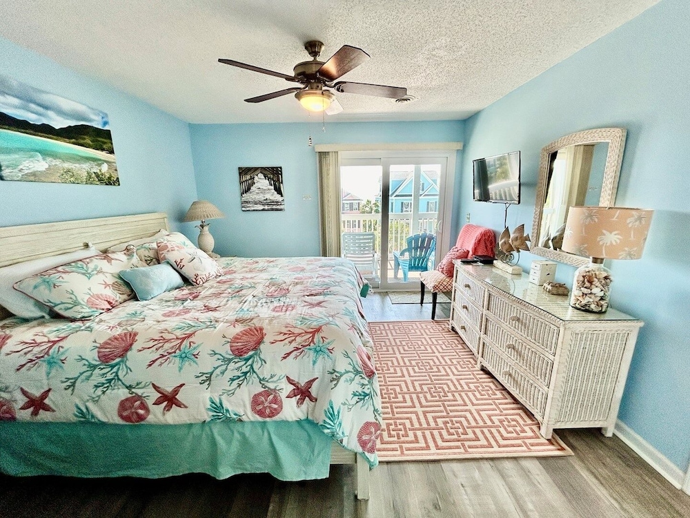 Condo, 2 Bedrooms photo 1