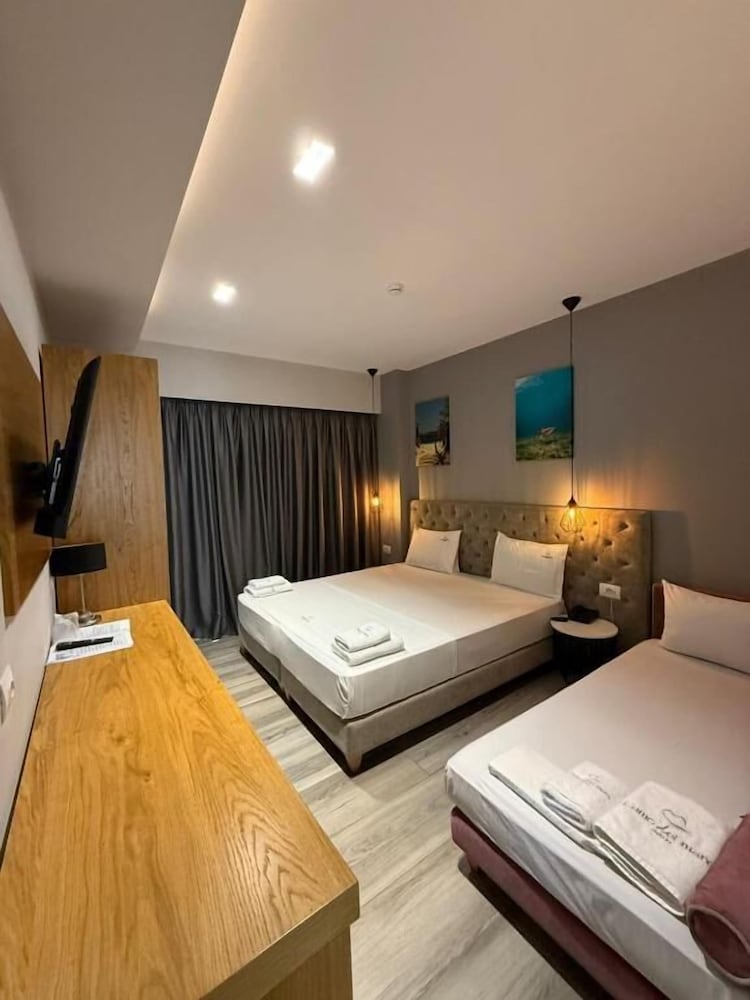 Junior Suite, Hot Tub photo 1