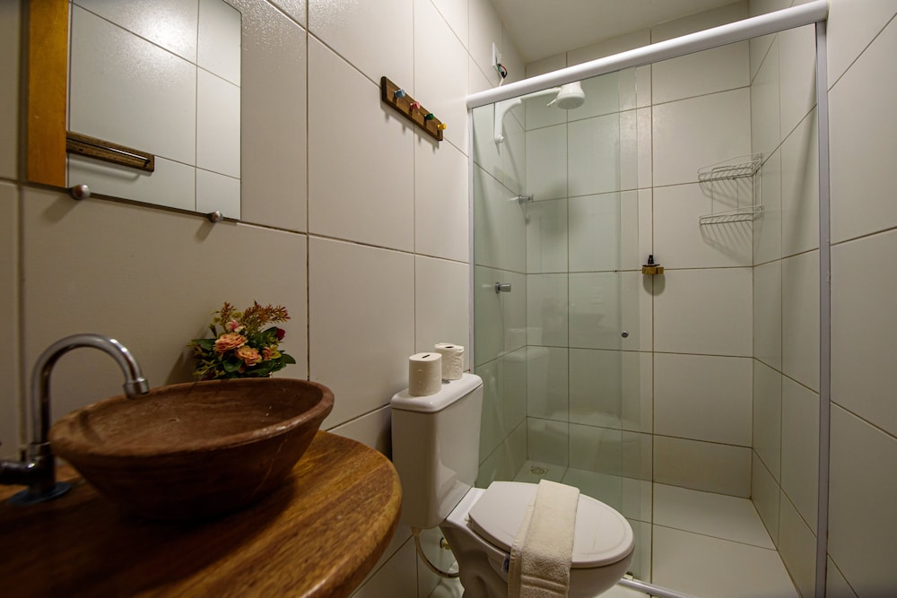 Standard Quadruple Room, No Windows - Photo 4
