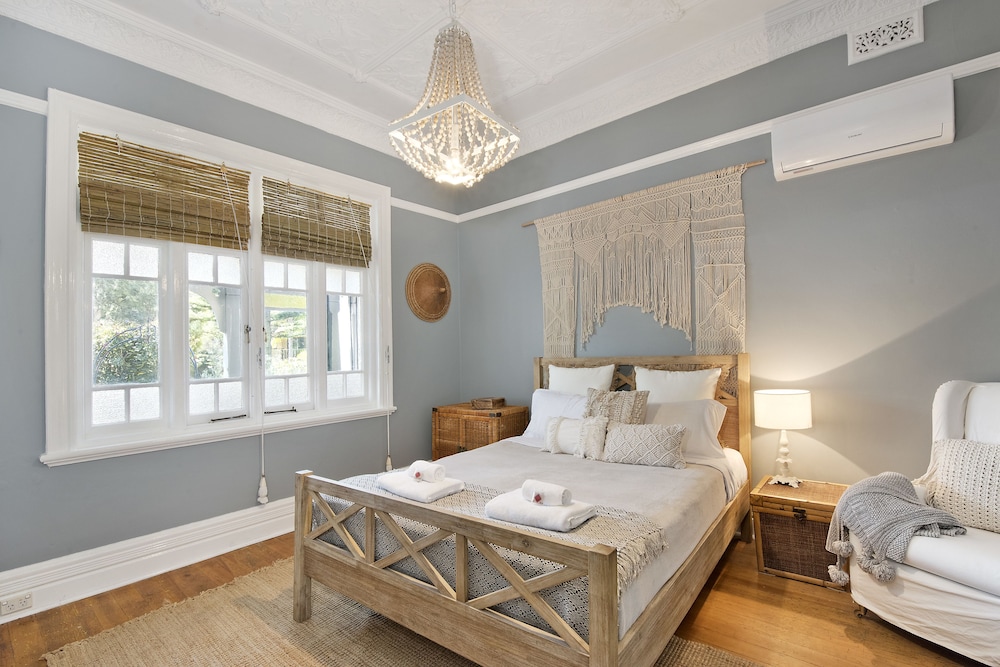Design Cottage, 1 Queen Bed, Balcony