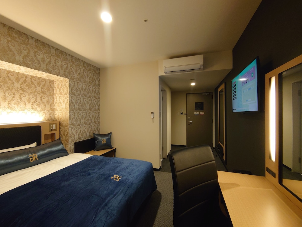 Premium Single Room, Non Smoking - Photo 4