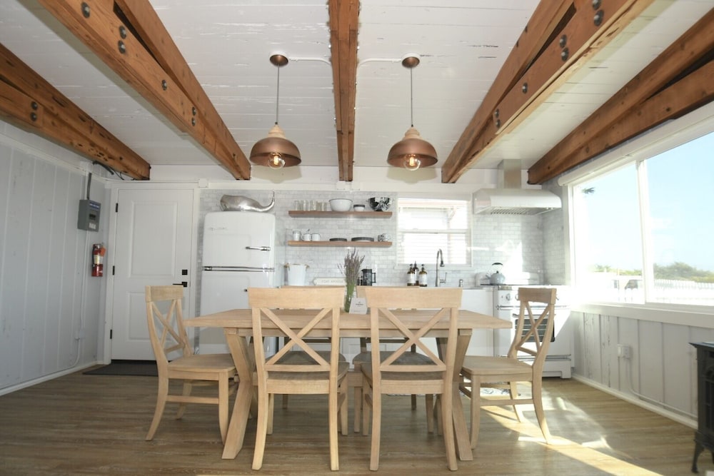 Coastal Cabin photo 3