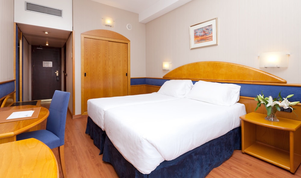 Standard Room - Photo 2