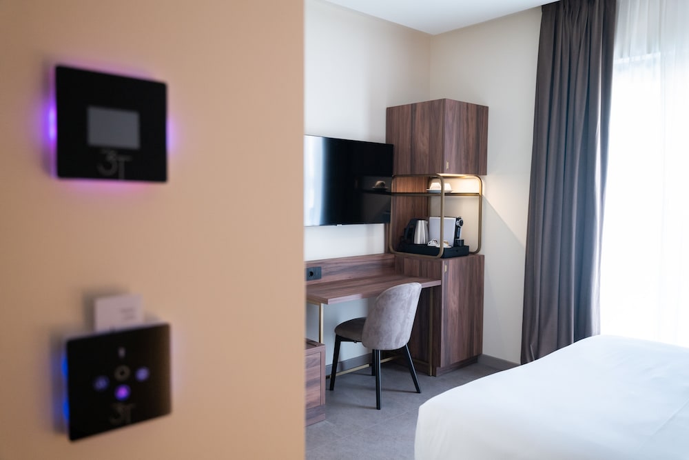 Signature Room - Photo 3