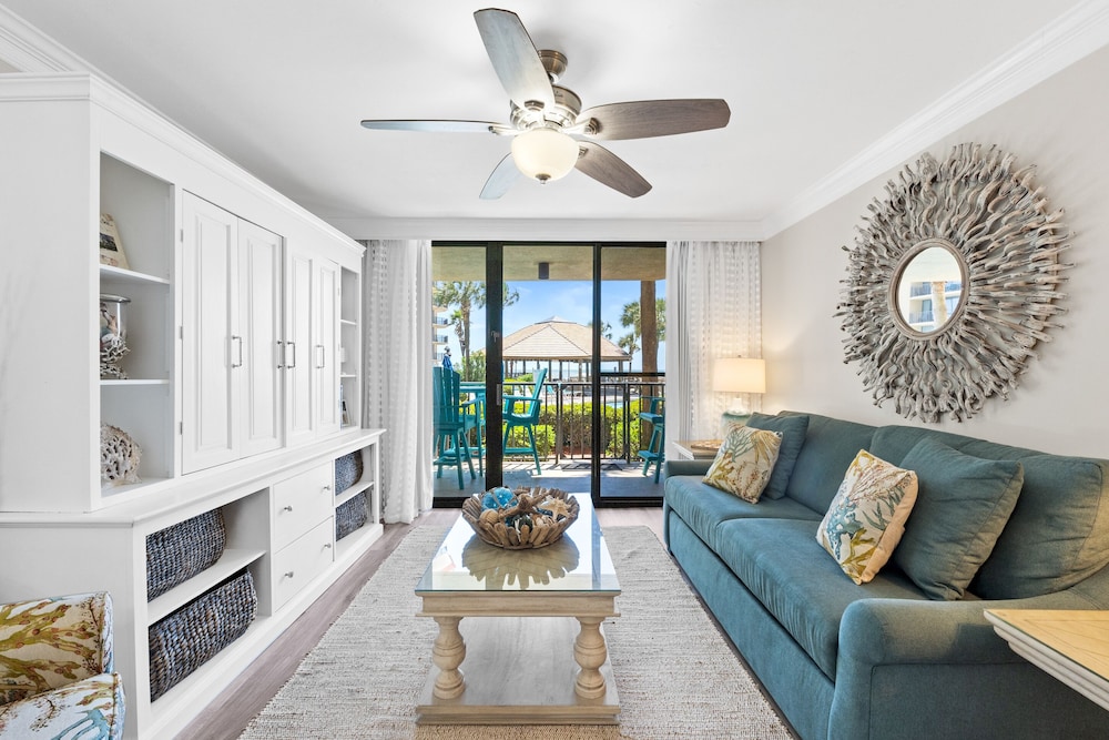 Condo, 2 Bedrooms, Ocean View (112C)