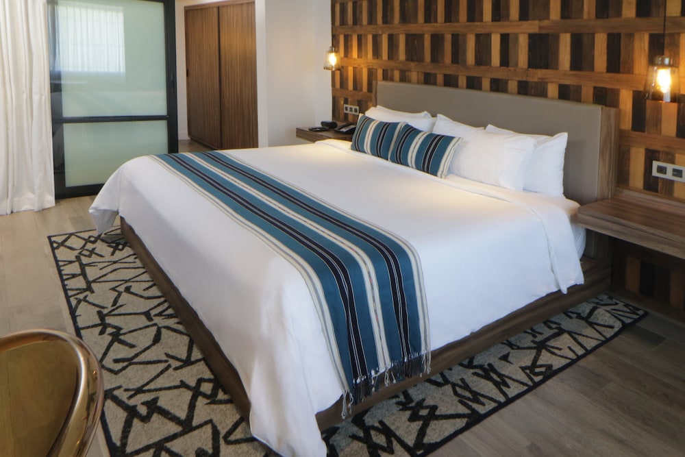 Room, Multiple Beds (Pet Friendly)