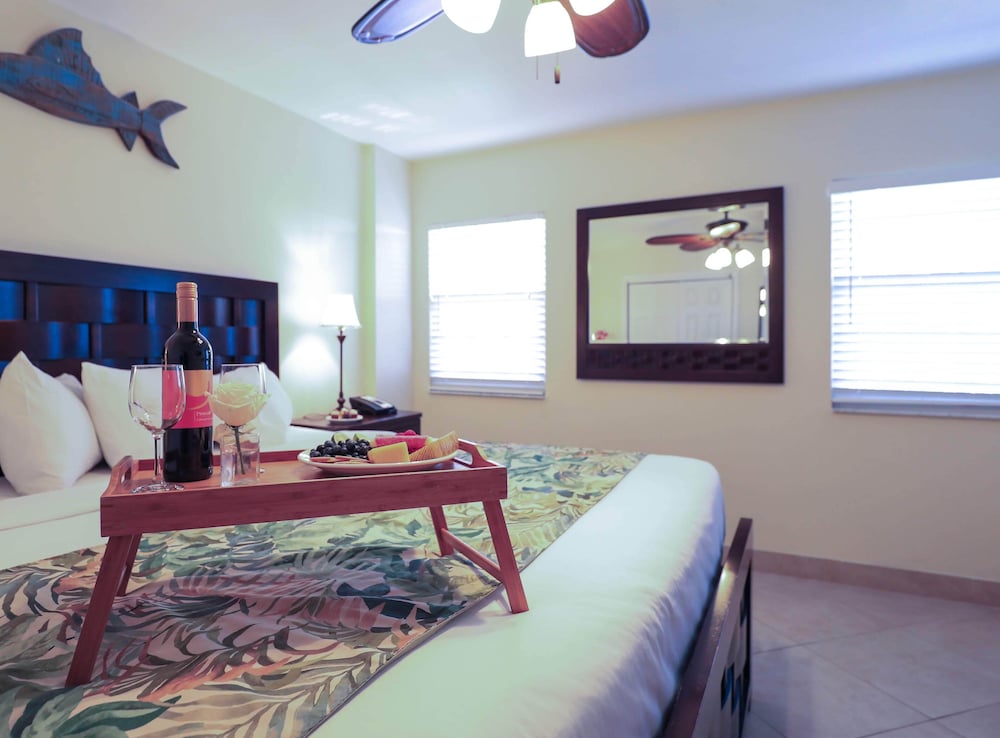 Suite, Multiple Beds, Ocean View (Standard Two Bedroom Ocean View Suite) - Photo 5