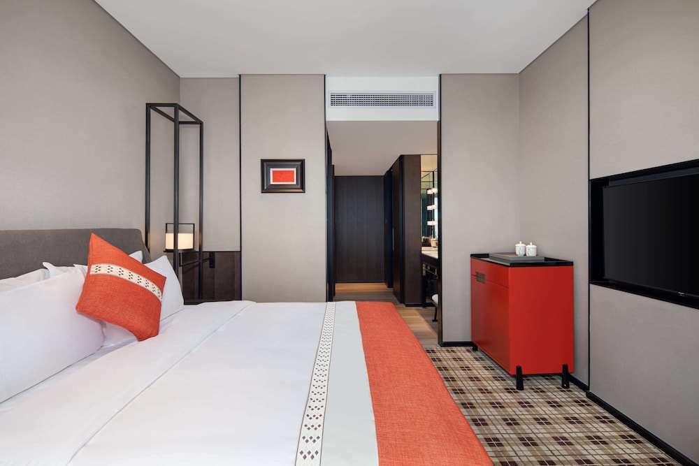 Superior Room, 1 King Bed, Smoking