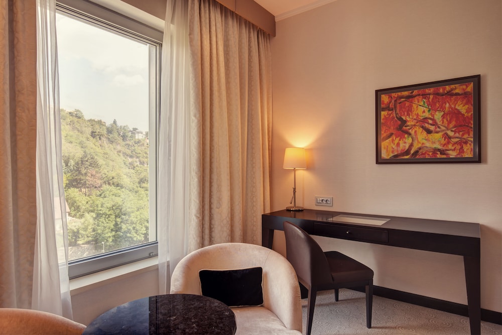 Hill View Guest room, 2 Twin/Single Beds - Photo 5