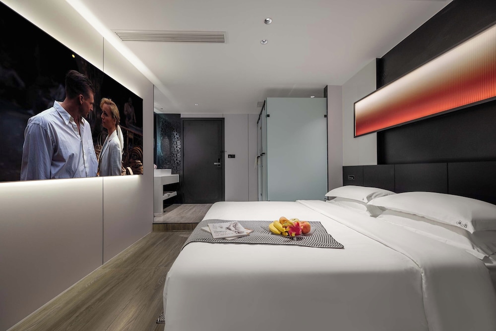 Junior Double Room, City View