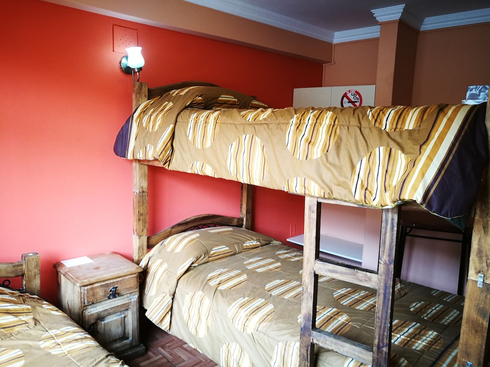 Basic Triple Room, Shared Bathroom