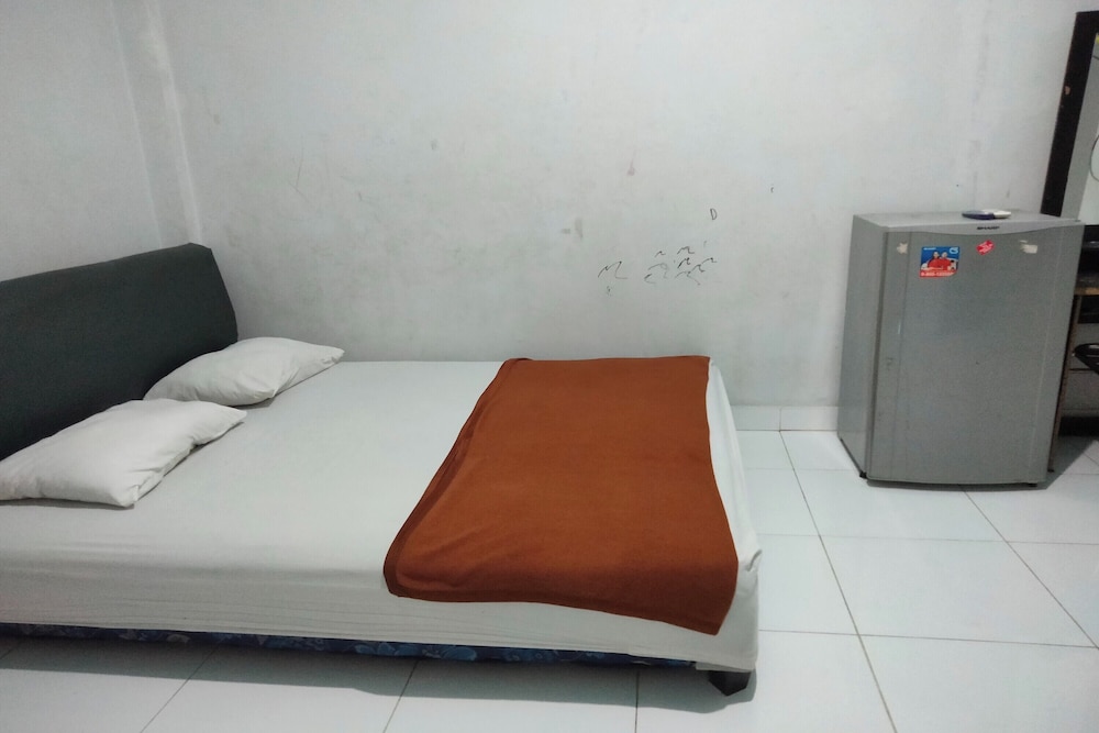 Economy Double Room - Photo 7