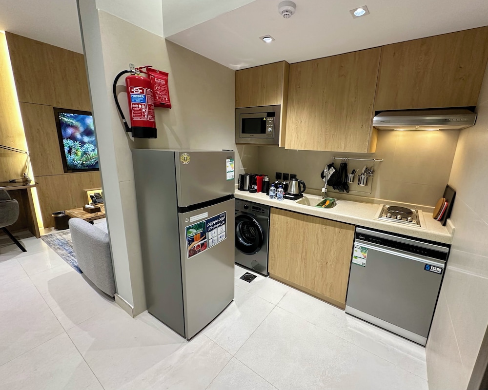 Deluxe Apartment, 3 Bedrooms - Photo 10
