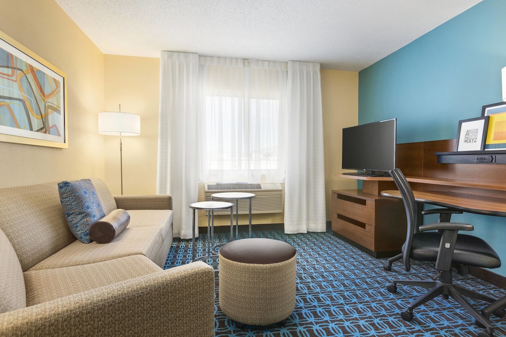 Executive Suite, 1 King Bed with Sofa bed - Photo 3