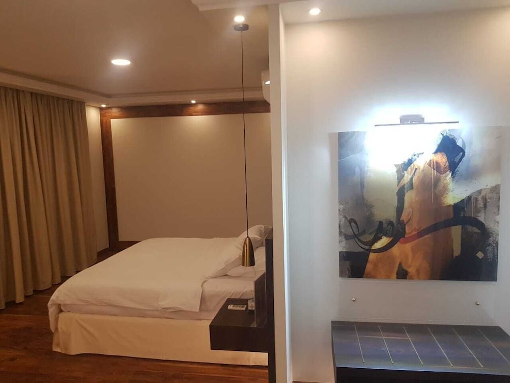 Executive Room photo 3