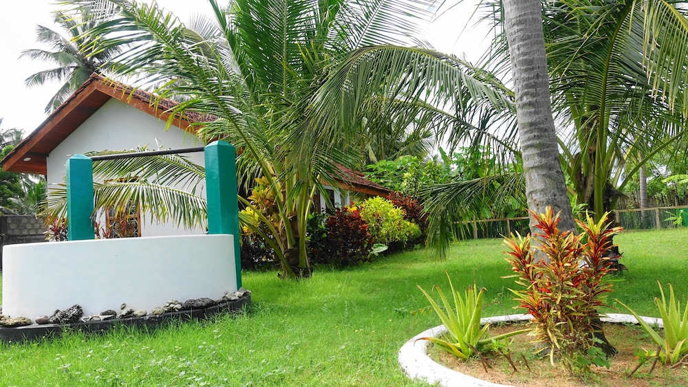 Deluxe Double Room, Balcony, Garden View photo 2