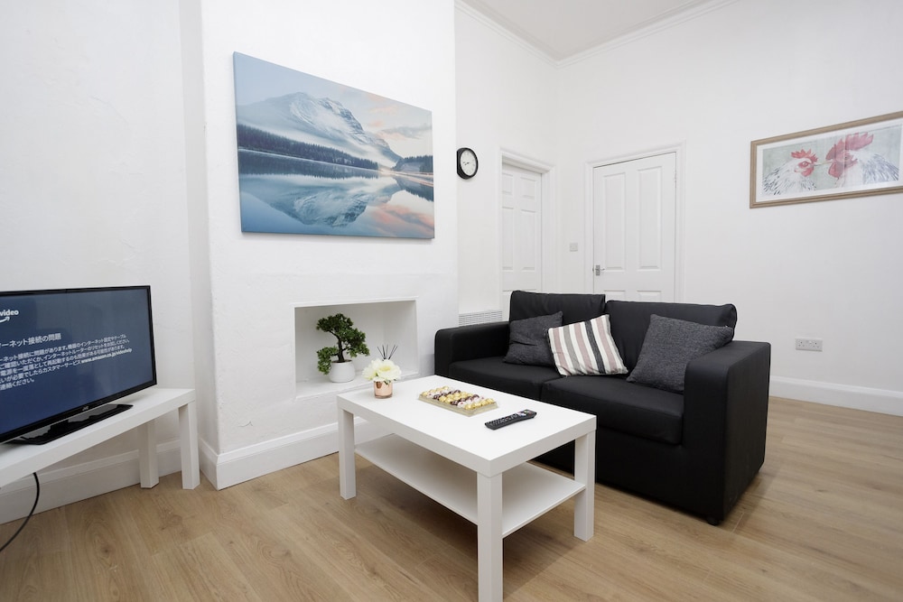 Superior Apartment, Private Bathroom (Flat 2 )