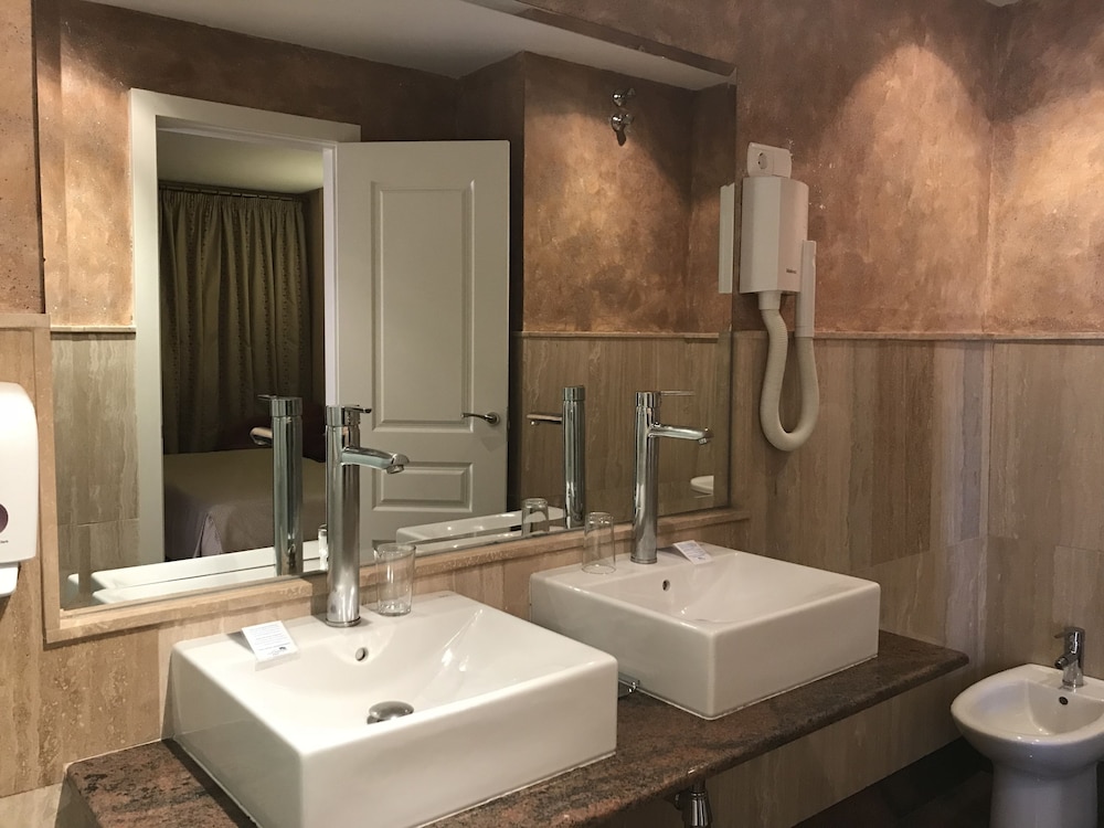 Junior Suite - Photo 2