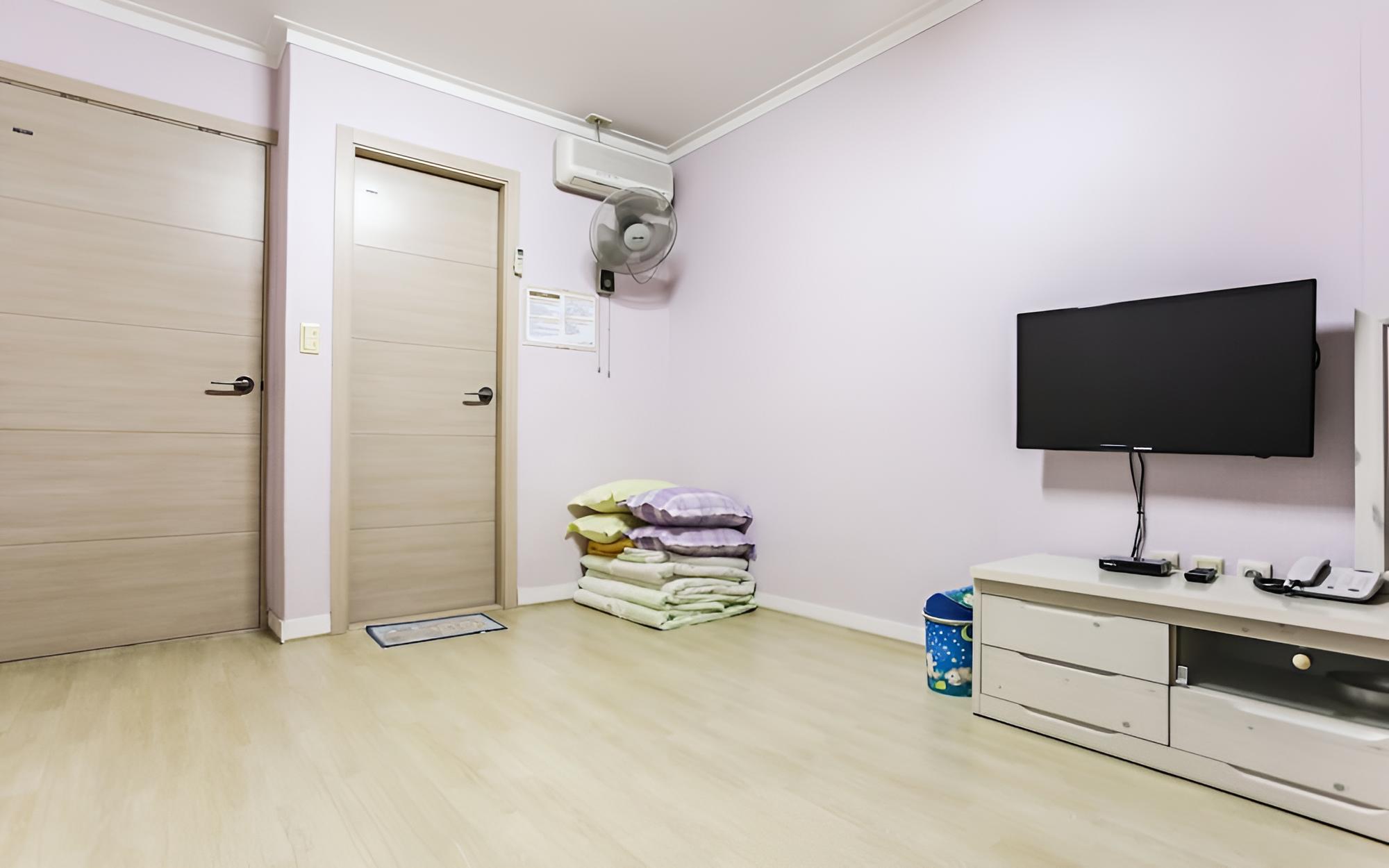 Room (On-dol) photo 2