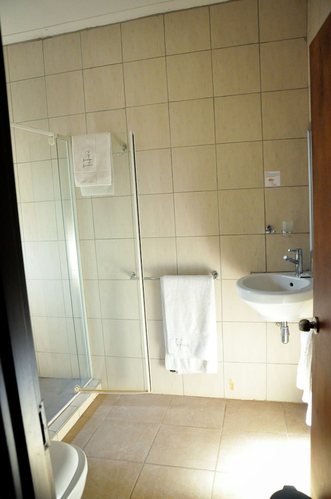 Standard Room photo 2