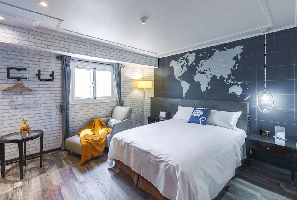 Elite Room, 1 Double Bed, City View