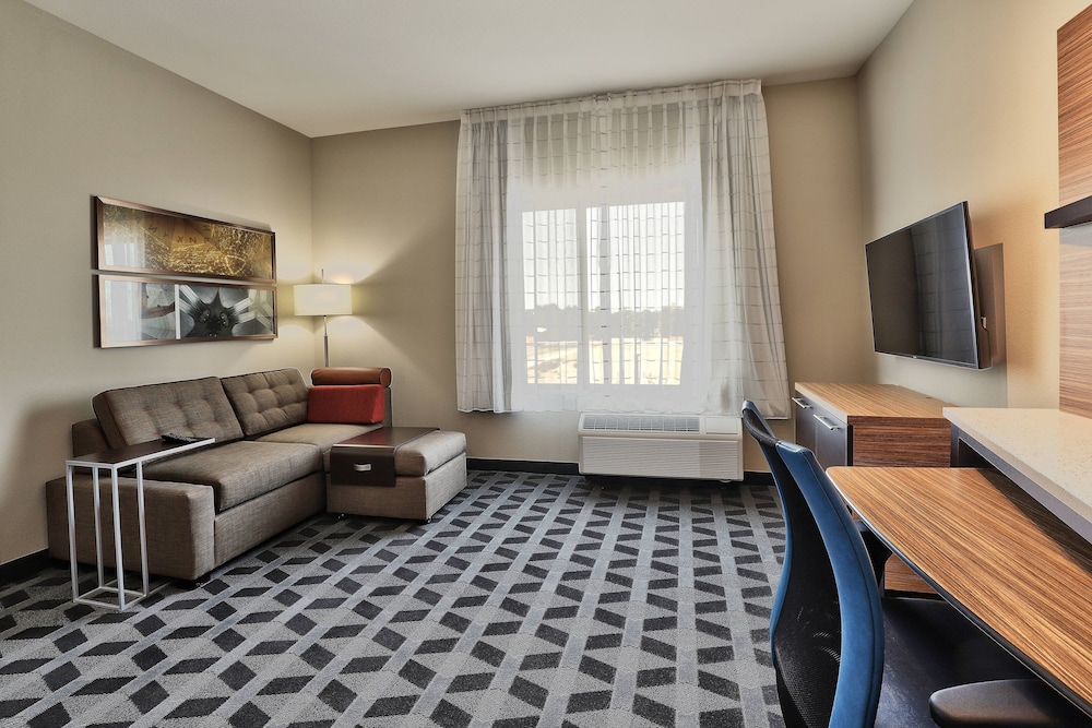 Suite, 1 Bedroom - Photo 1
