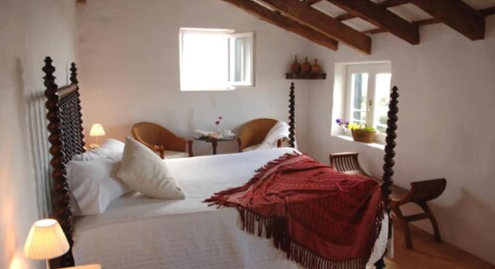 Standard Double Room - Photo 6