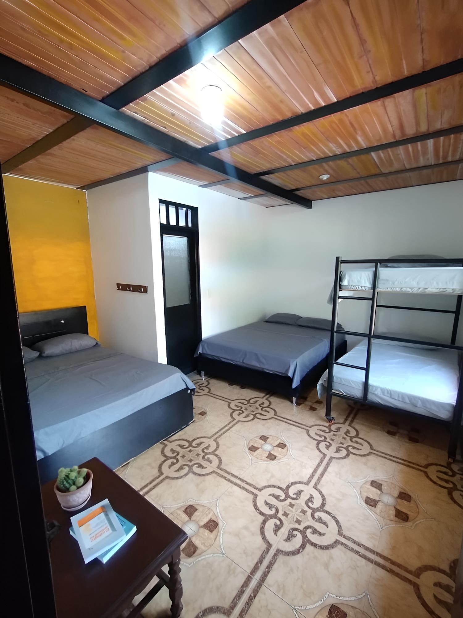 Family Triple Room photo 2