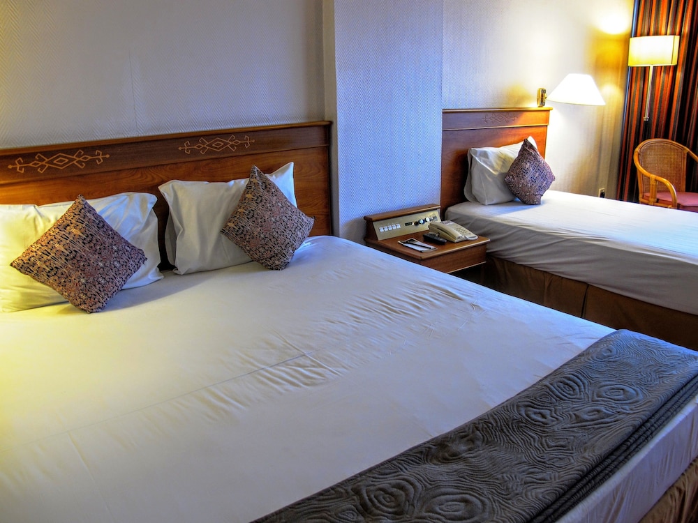 Deluxe Family Room - Photo 4