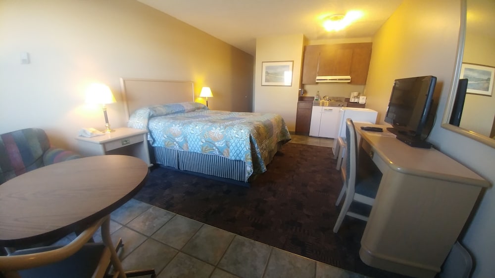 Business Studio Suite, 1 Queen Bed photo 2