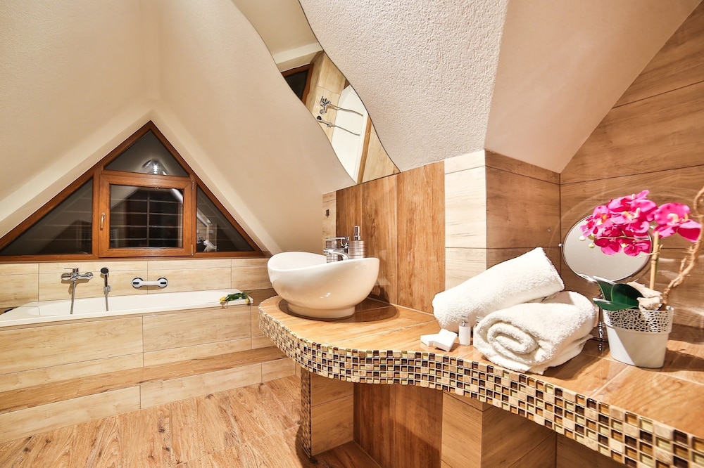 Double Room, Mountain View - Photo 8