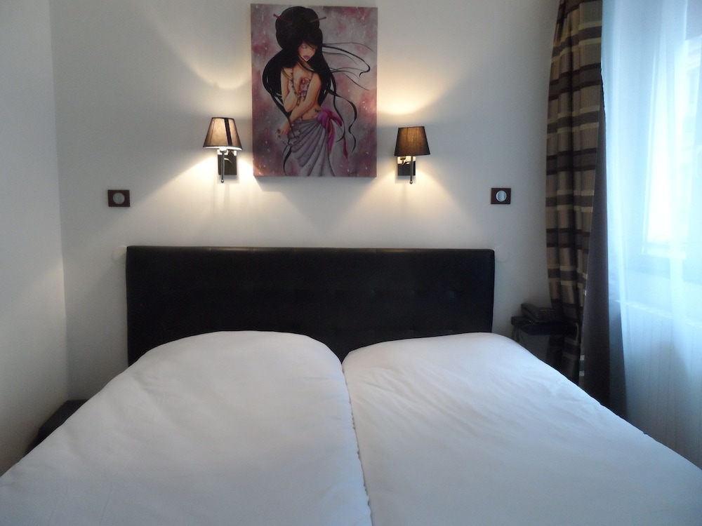 Classic Triple Room photo 2