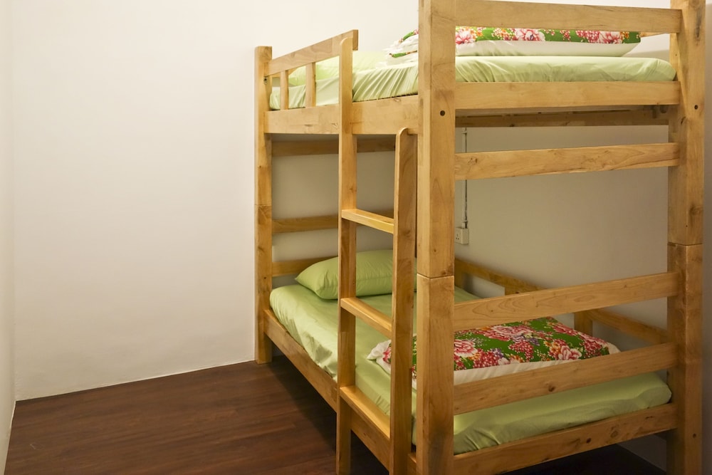 Basic Bunk Room, Bunk Bed, Shared Bathroom photo 1