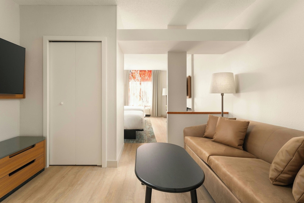 Suite, Multiple Beds - Photo 1