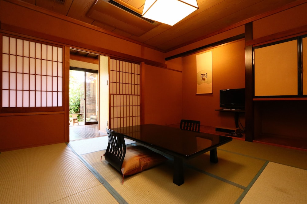-Fujizakura- Japanese Style Room With Private Open-Air Bath