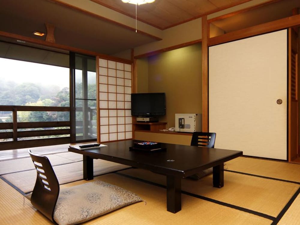 Japanese-Style Room For 4 Guests photo 1