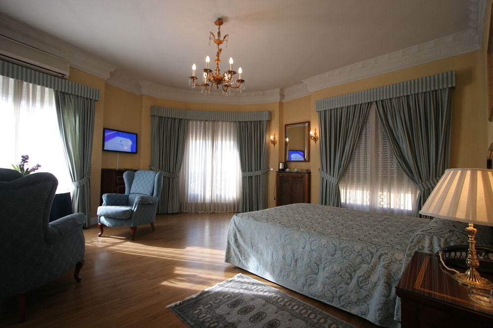 Gran Deluxe