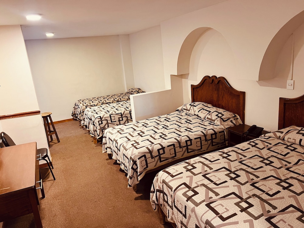 Basic Quadruple Room photo 1