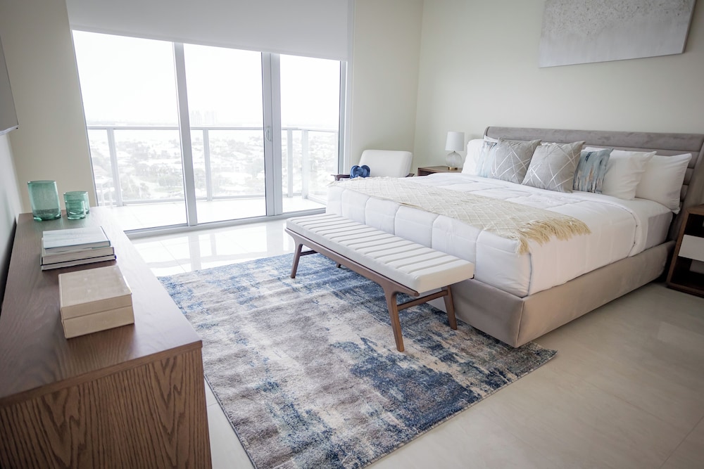 Intercoastal View Wellness Residence - Photo 1