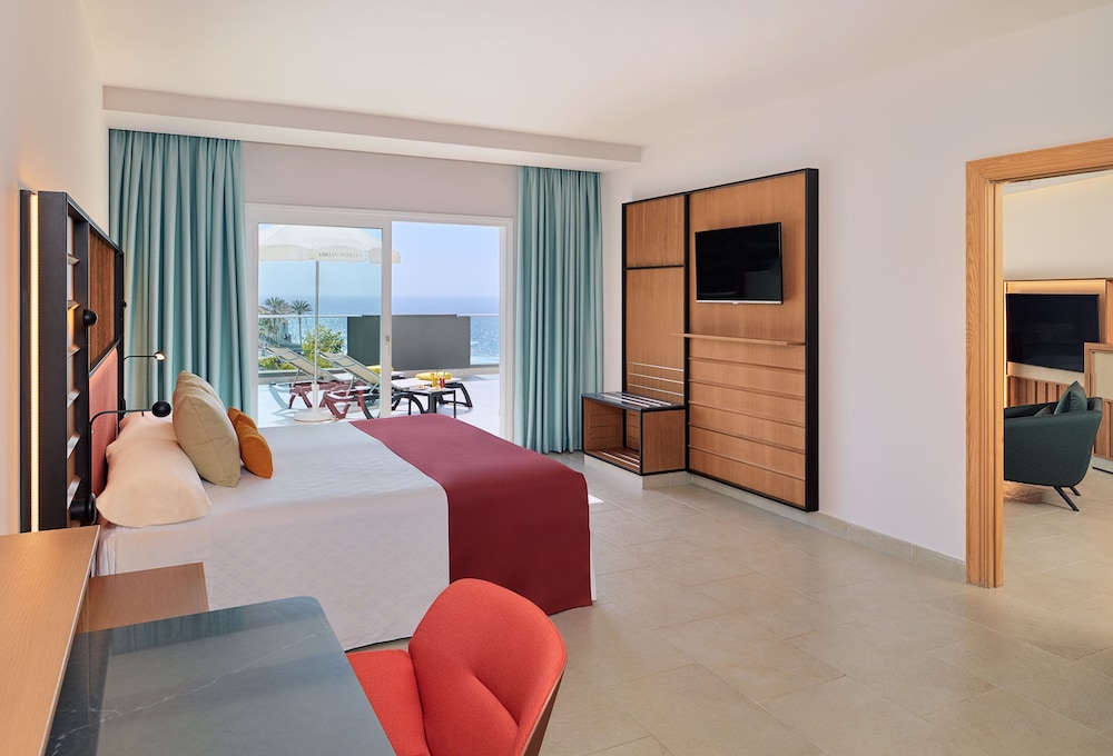 Suite, Sea View - Photo 3